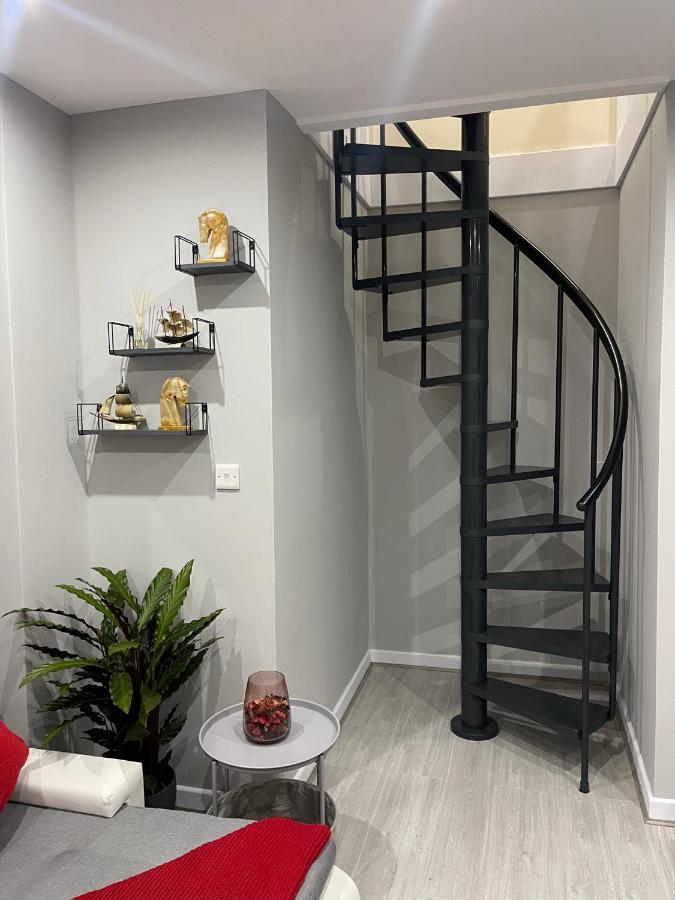 Unique Duplex Apartment Free Parking Free Wi-Fi 6 Minutes From Leeds City Centre Exterior foto